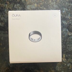 Oura Ring 4 Smart Ring - Black (Size 6)